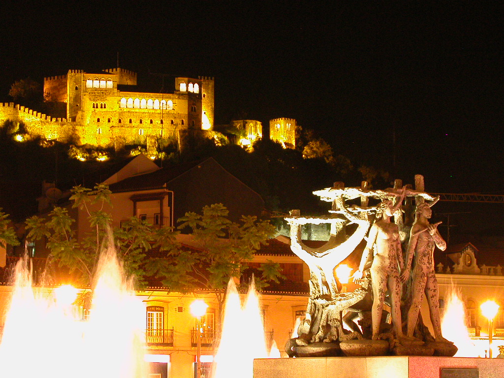 Castelo de Leiria Castelo de Leiria